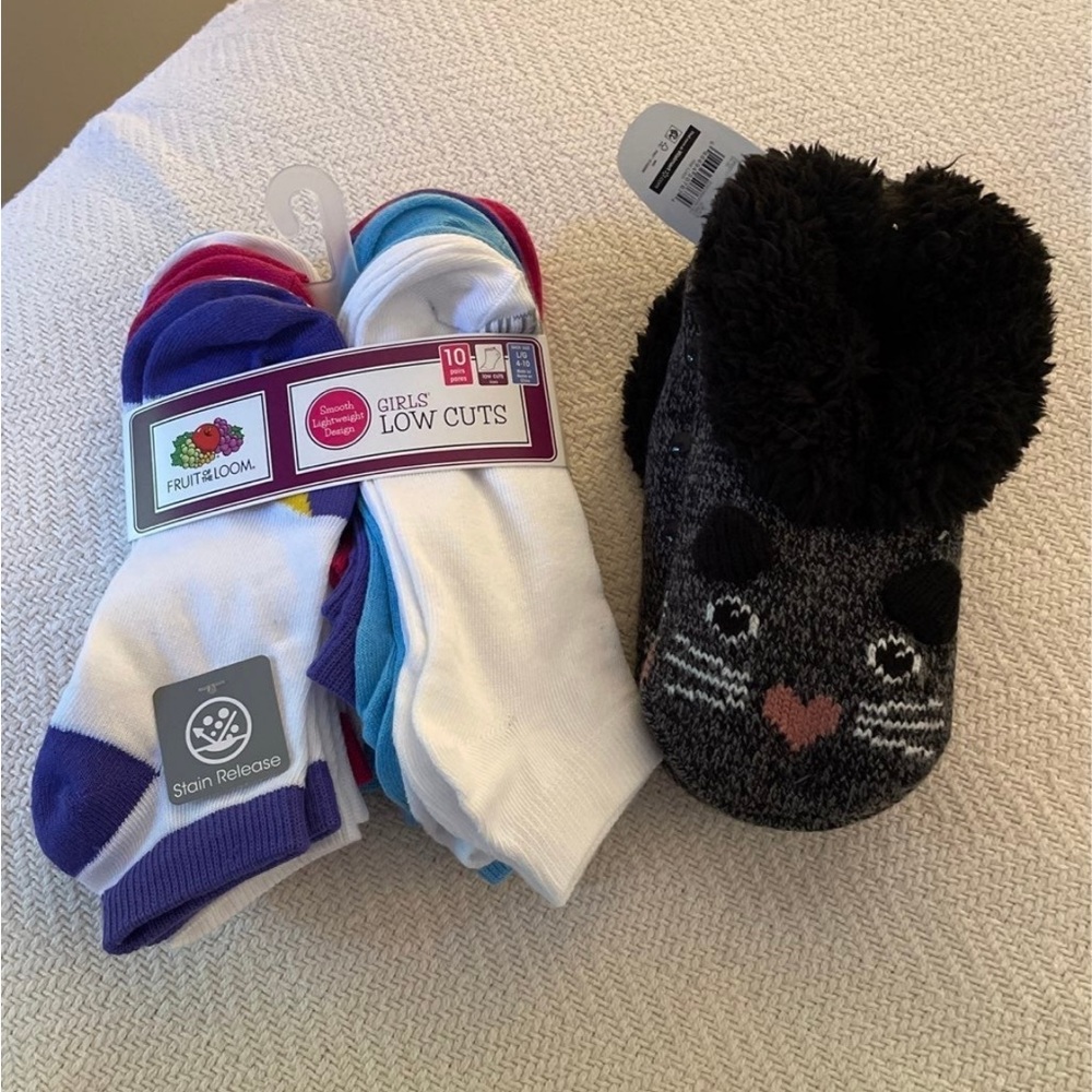 Girls Sz 4-10 Socks & Slipper Socks